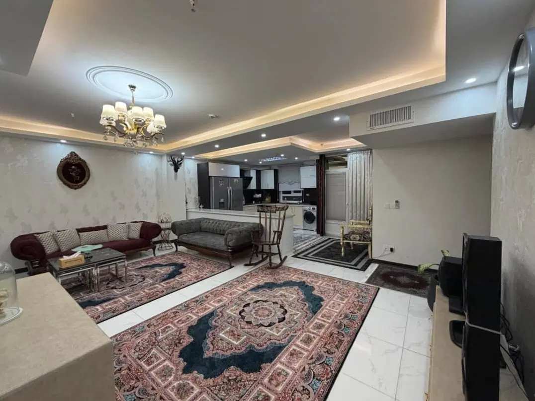 100متری فول بالای سپه چهار سال ساخت