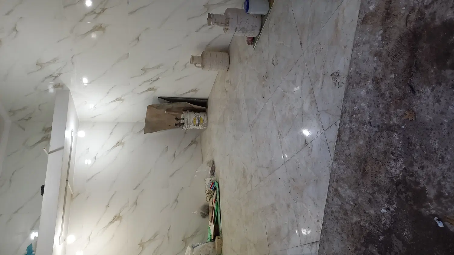 مغازه فروشی