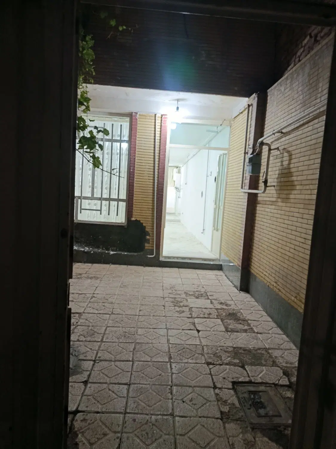 خانه در کوچه مشمولی آخمقیه