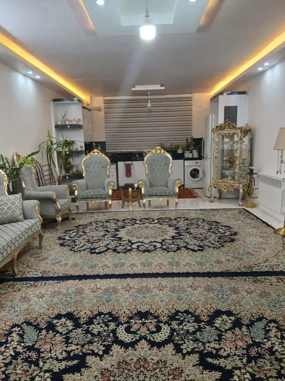 یک واحد آپارتمان صفر نوساز به روز و شیک