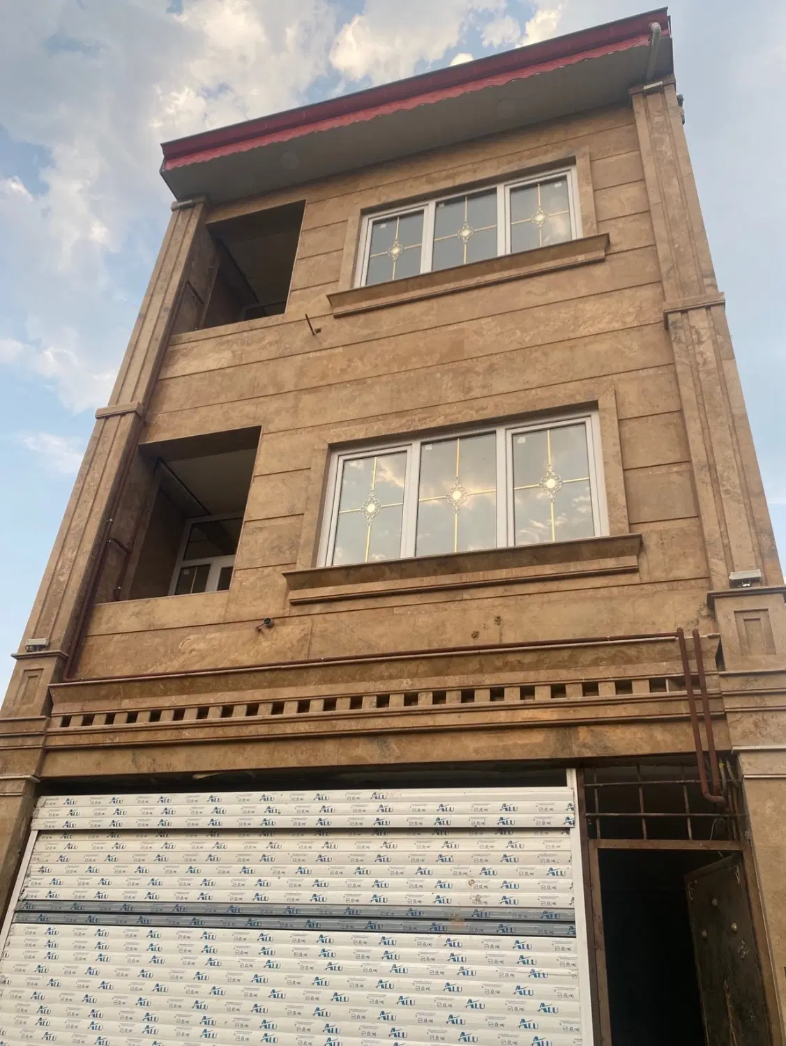 آپارتمان ۸۴ متری تازه ساخت