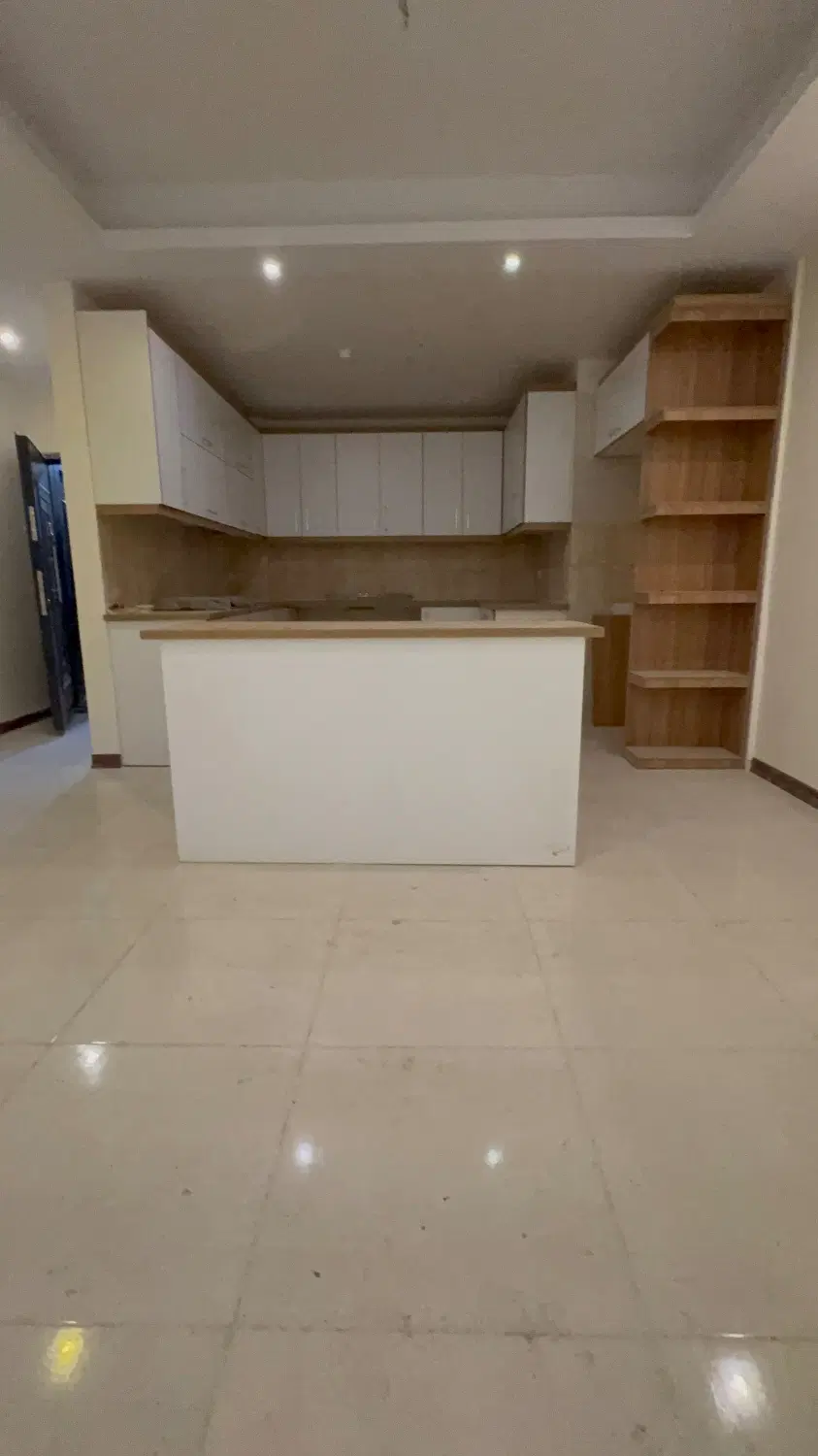 ۱۰۰ متری ۲ پارکینگ سندی قریشی جنوبی