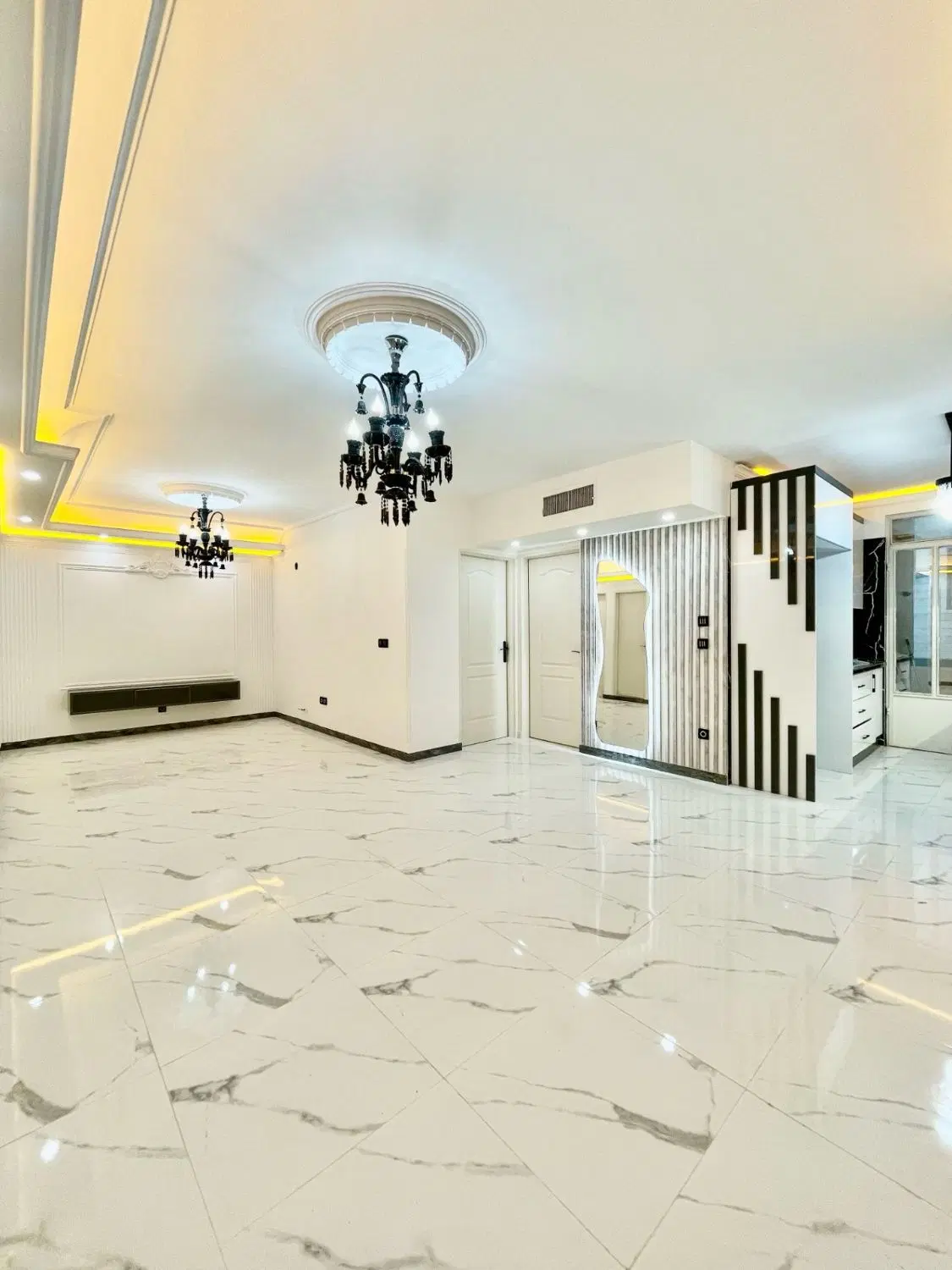 ۷۵ متر فول دیزاین خوشچیدمان_سندتکبرگ