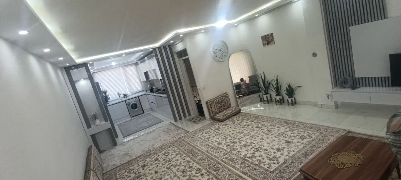 منزل ویلایی ۳ طبقه شهرک کوثر (گریزه)