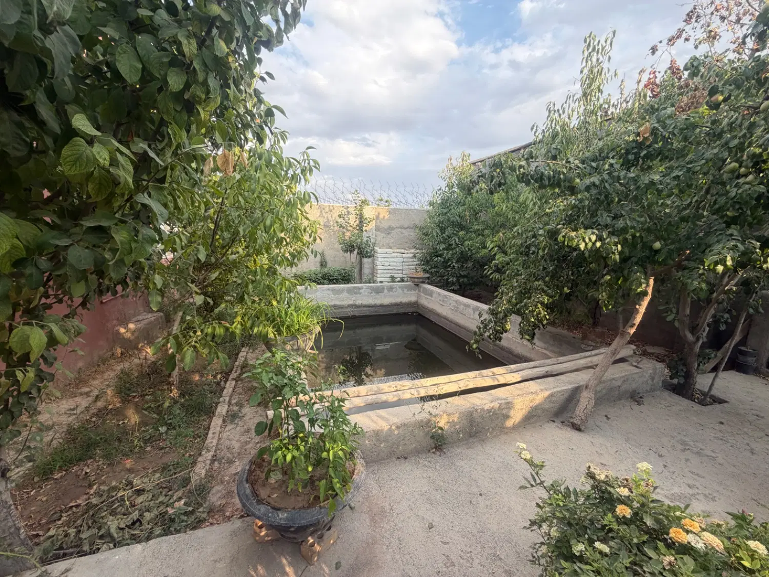 باغ ۹۰۰ متری فول امکانات چناران