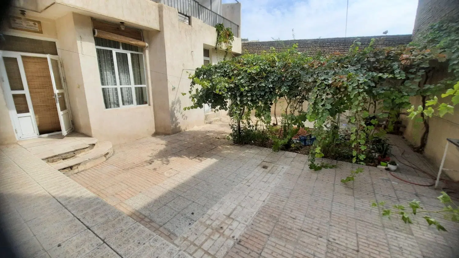 منزل مسکونی