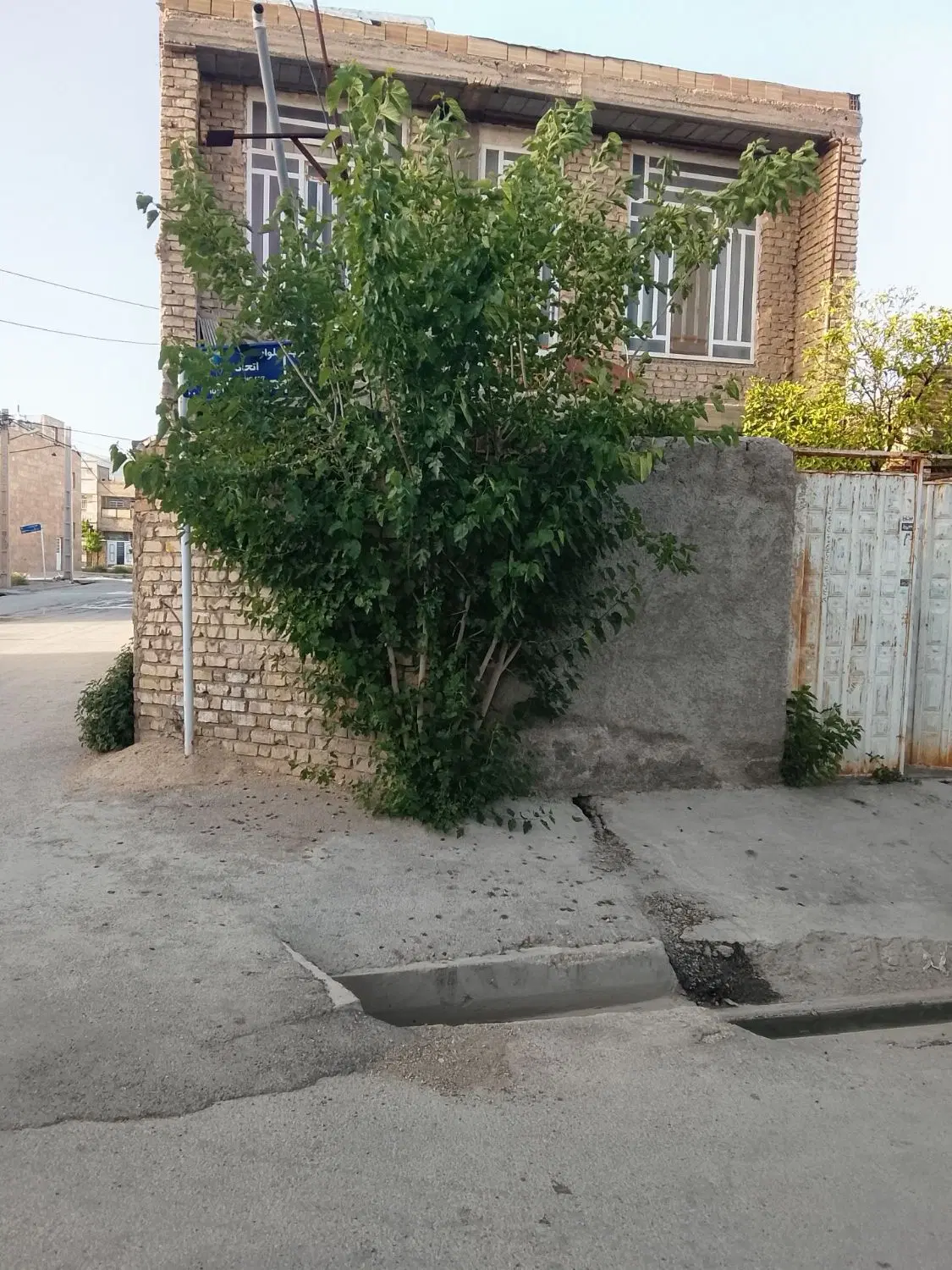 منزل۱۱۰متری حیاط داربلواراتحادکوچه۵۶