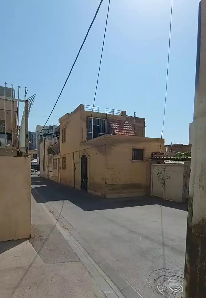 ویلایی ۱۲۶ متر مستقل ۳ خواب خیابان خلیلی