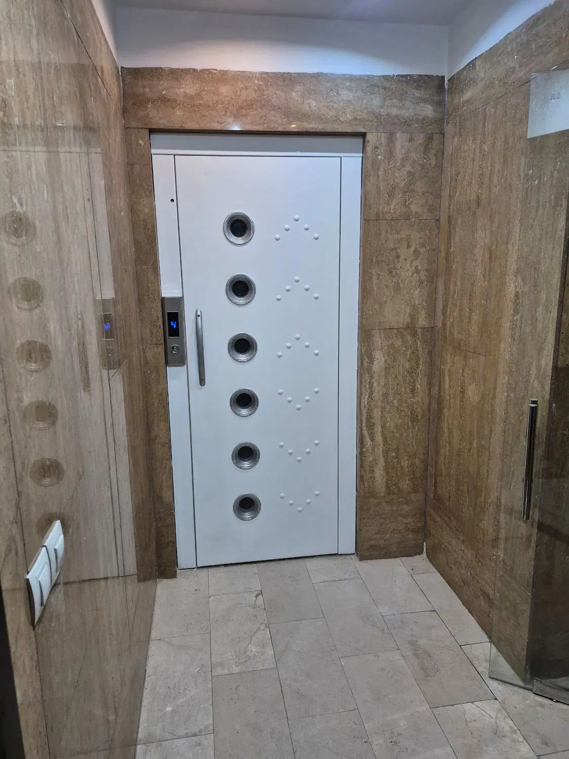 ۱۳۰ متر آپارتمان تکواحدی