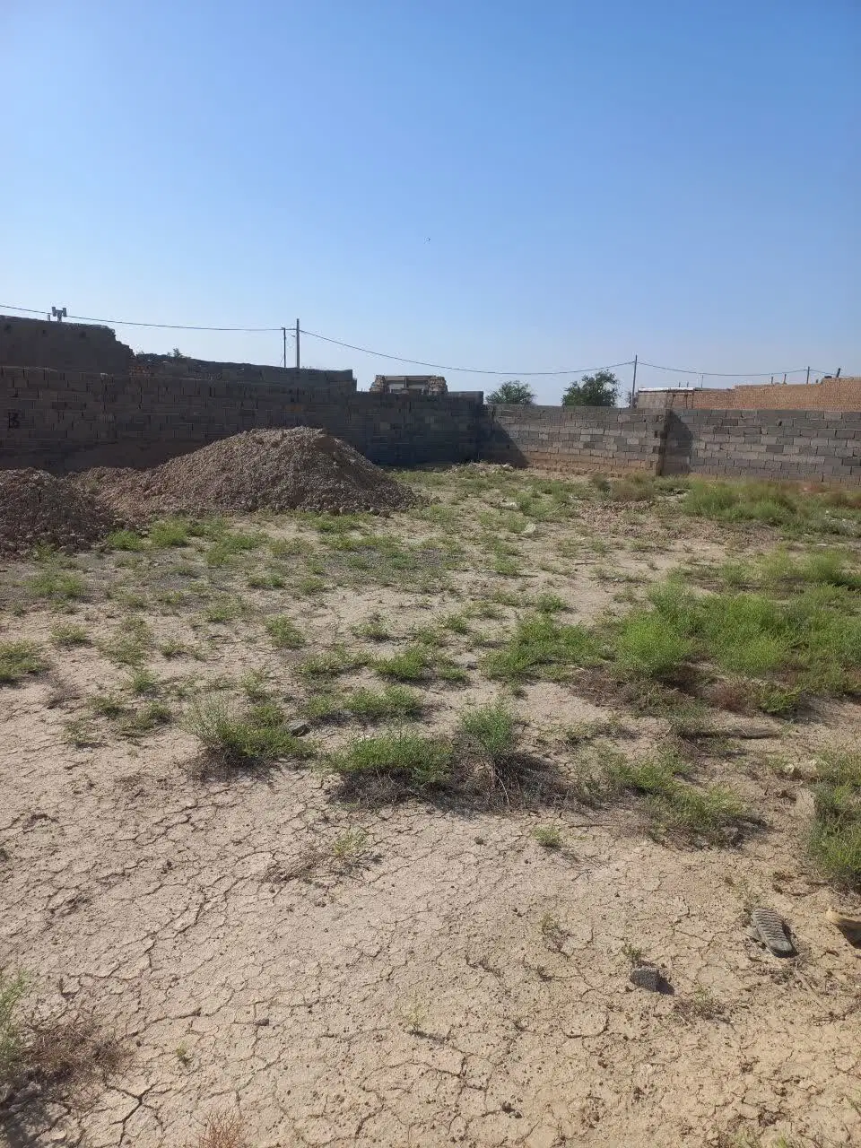 زمین ۴۰۰ متری