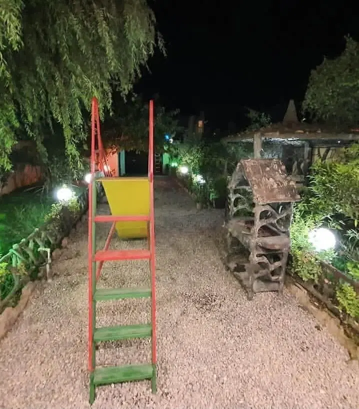 اجاره ویلا استخره سرسره دار بامیزهای بازی شیک تمیز
