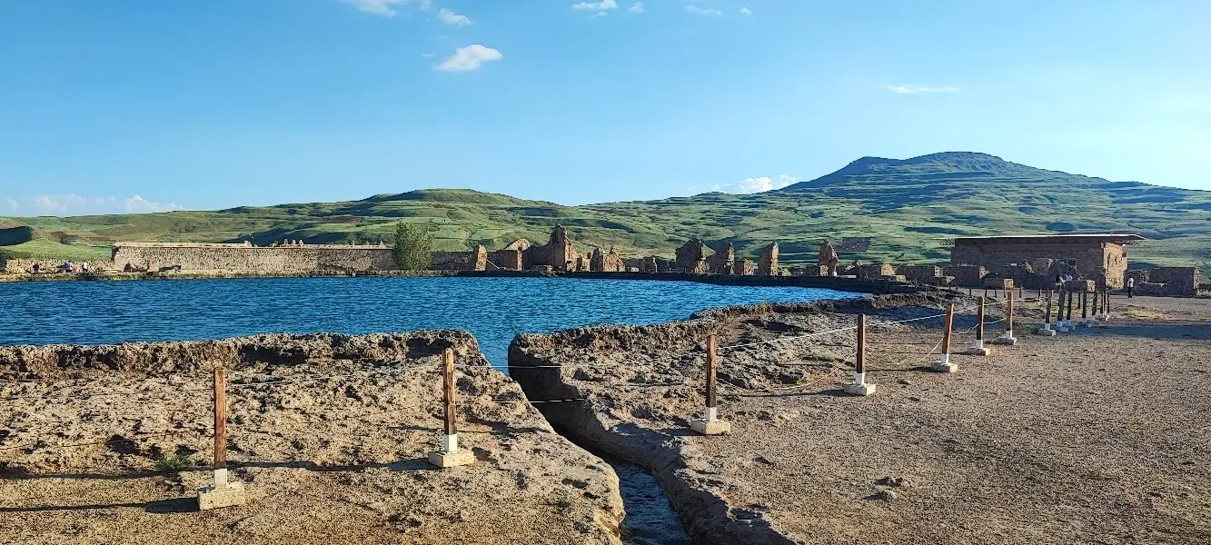 ویلایی شمالی جاده تهران(سعادت اباد)