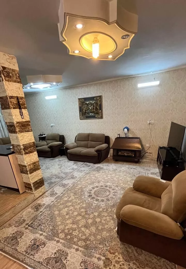 فروش آپارتمان ۶۰ متری زیر همکف درپیروزی