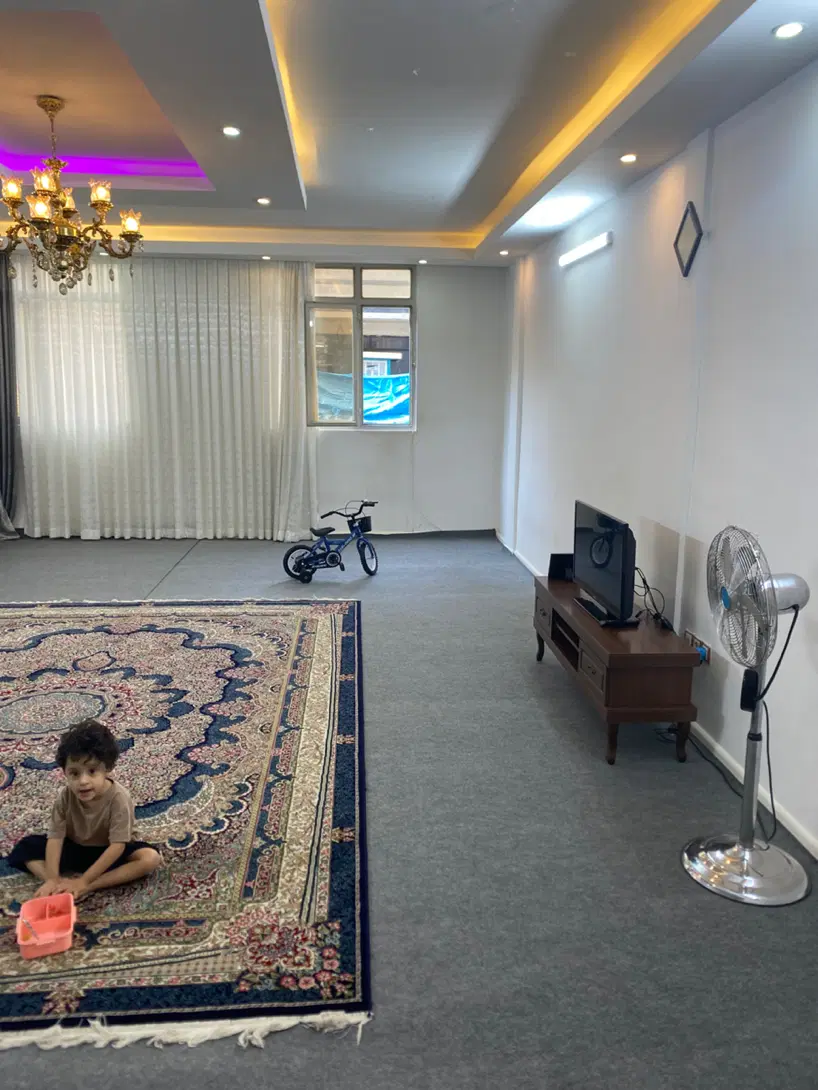 واحد ۱۲۵ متری شییک