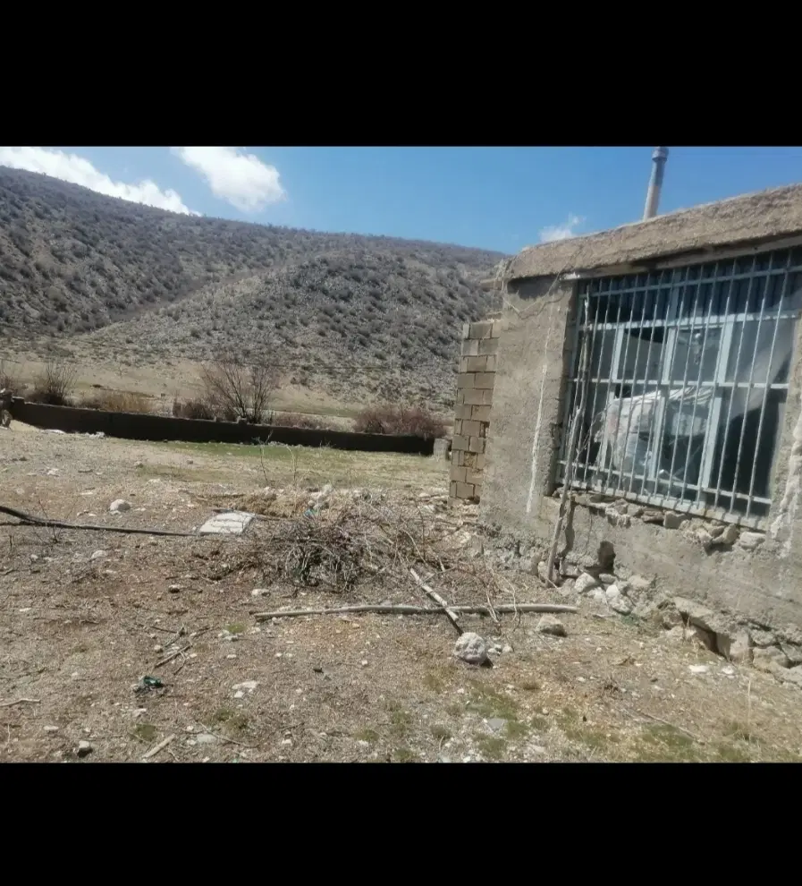 خانه کلنگی دمکره