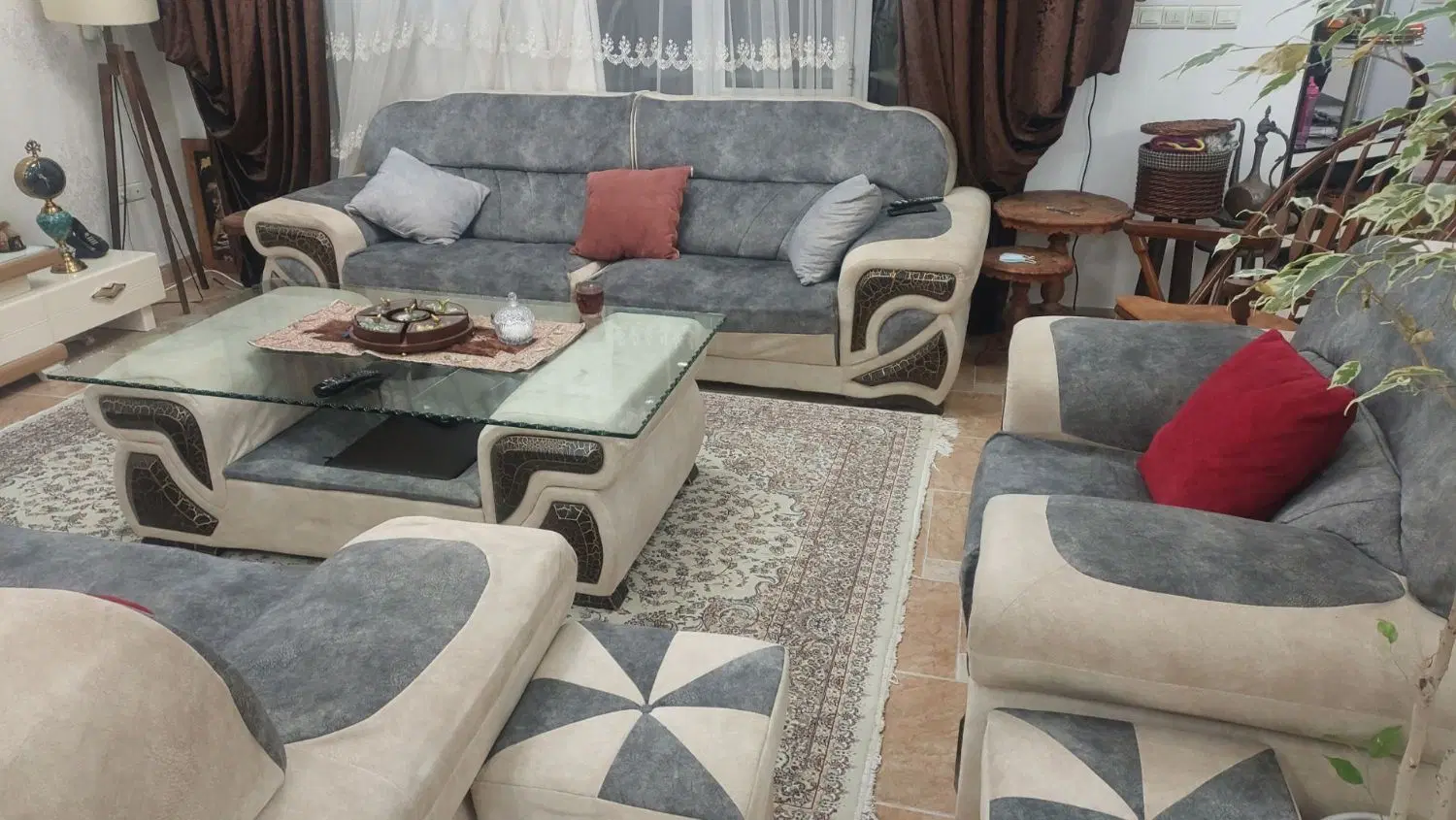 فروش ویلایی سنددار210متری الهیە بلوارشاهد