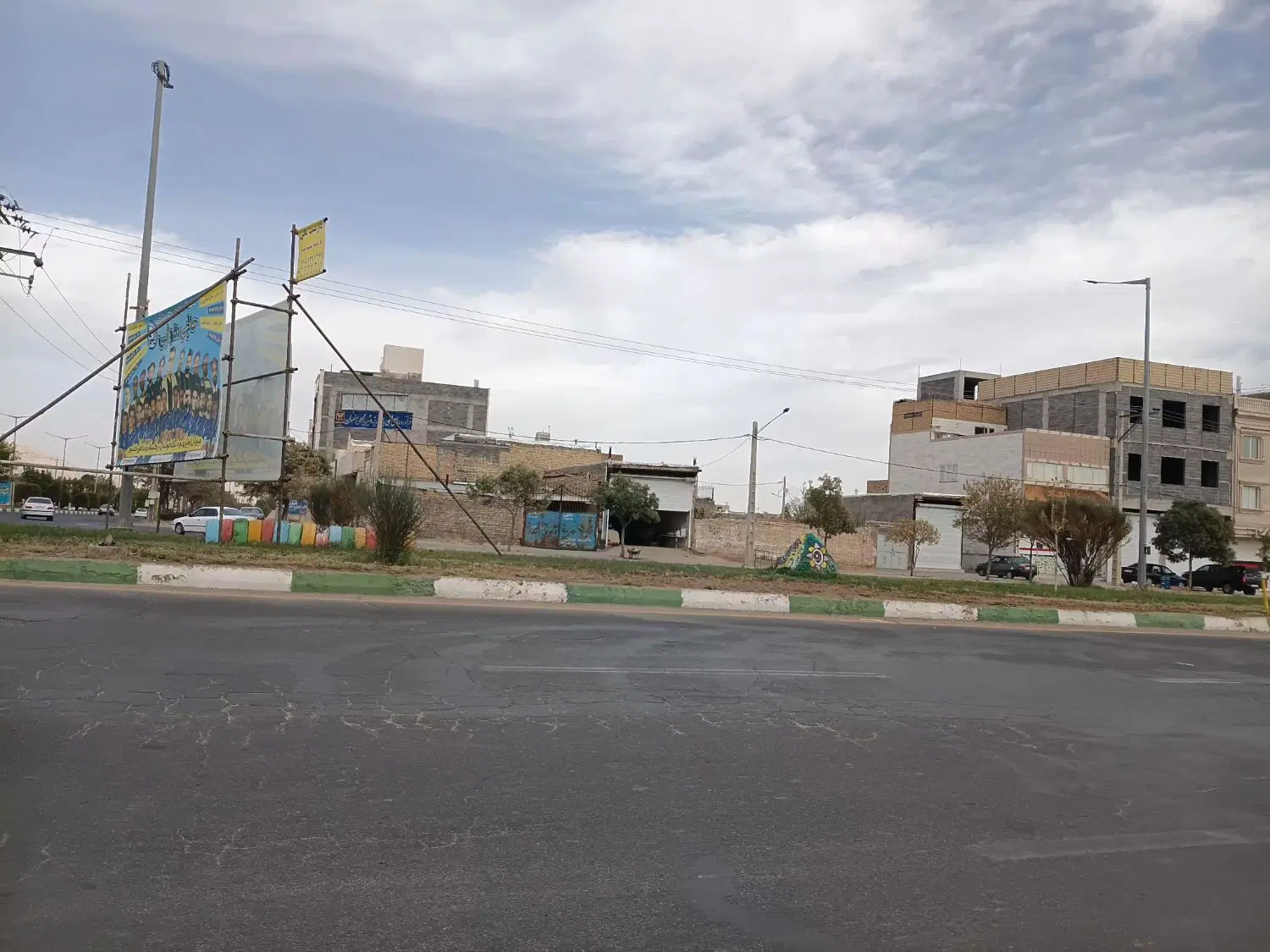 فروش زمین جهت مغازه در بهترین موقعیت شهرک ولی عصر