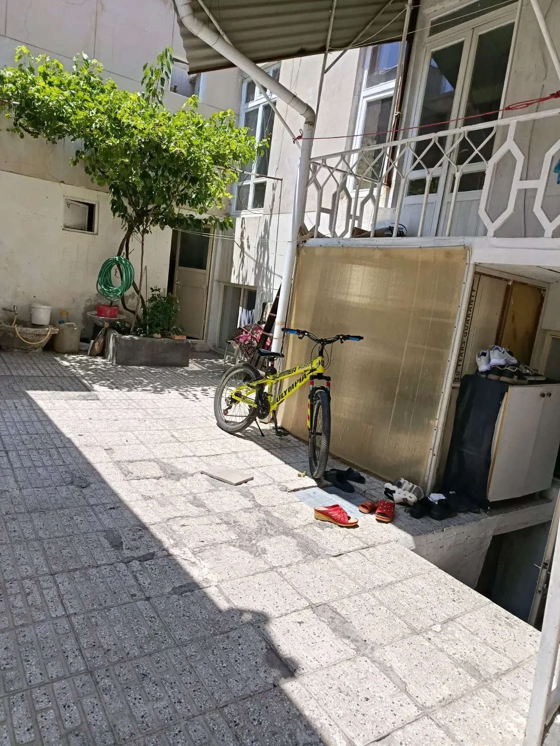 خانه دوطبقه