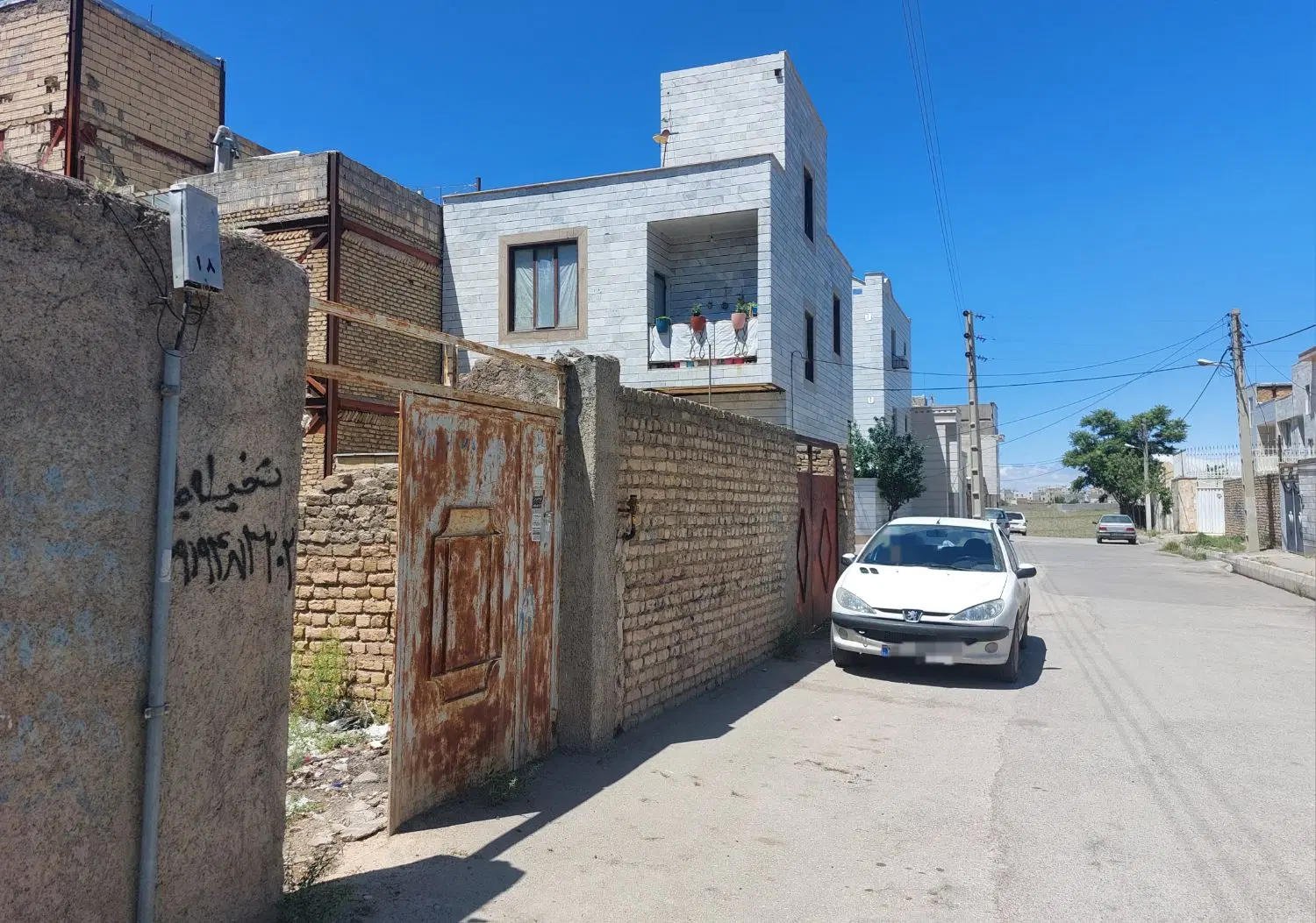 چهاردیواری کلنگی حسن‌ آباد اندیشه