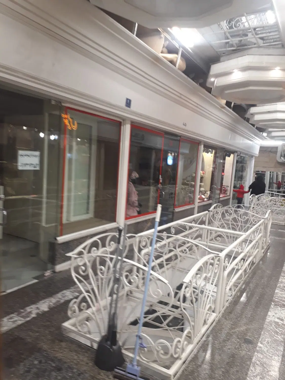 اجاره مغازه پاساژ کیمیا همکف ۱۴ متر