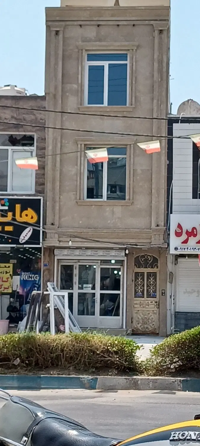 فروش ۱۹۲متر ساختمان تجاری مسکونی بلوار یاسینی