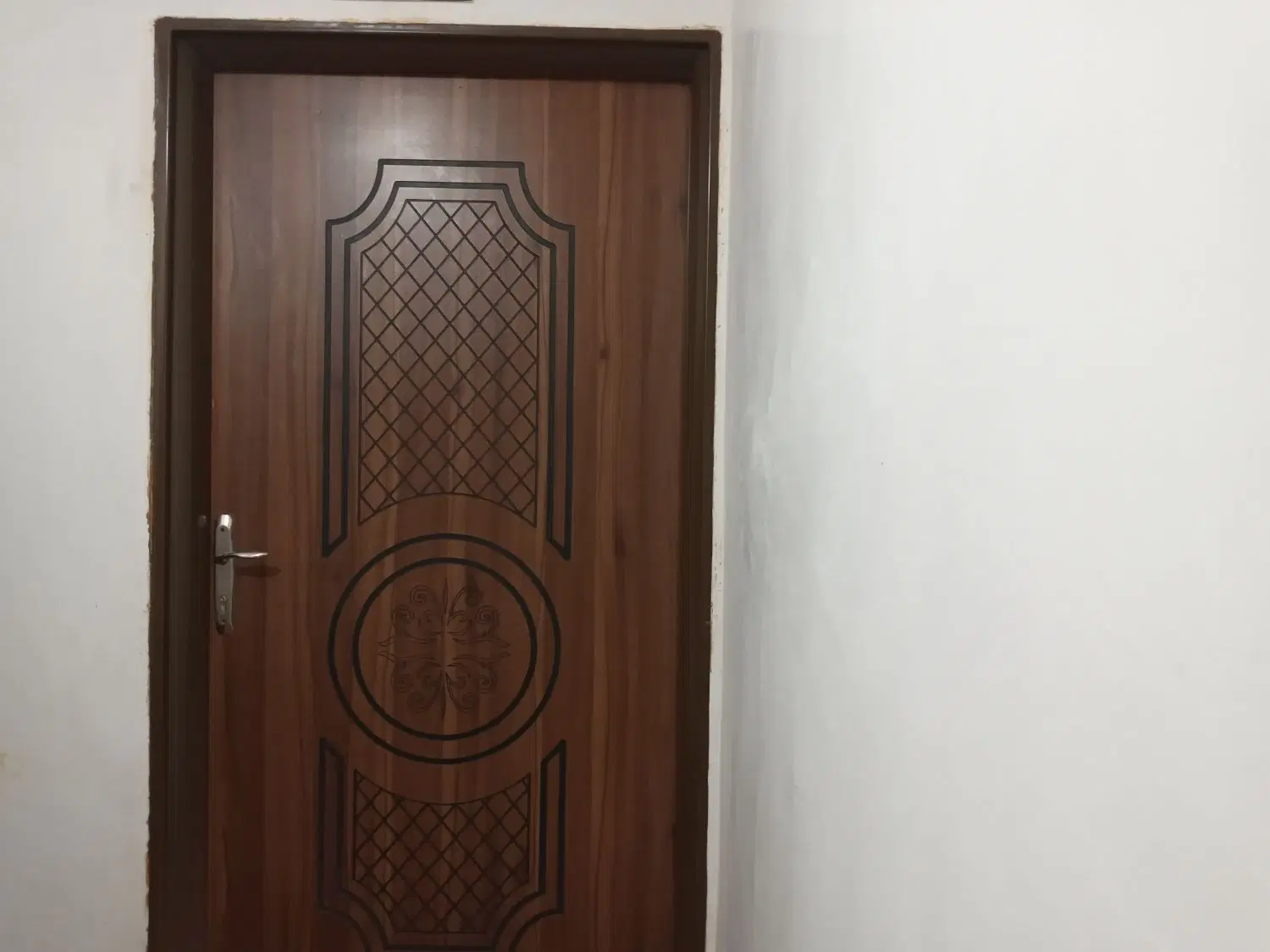 معاوضه خانه ویلایی صحنه با آپارتمان کرمانشاه