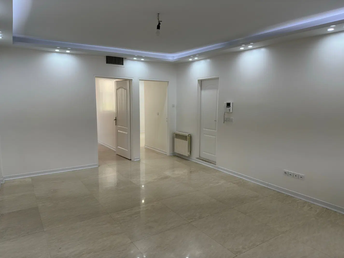 آپارتمان ۷۶ متر_دوخواب_فول امکانات_نزدیک مترو مدنی