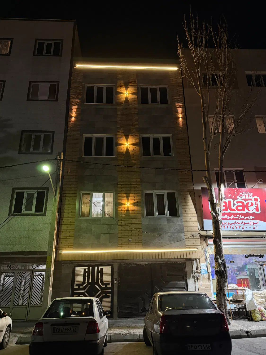 خانه در شهرک اذربایجان