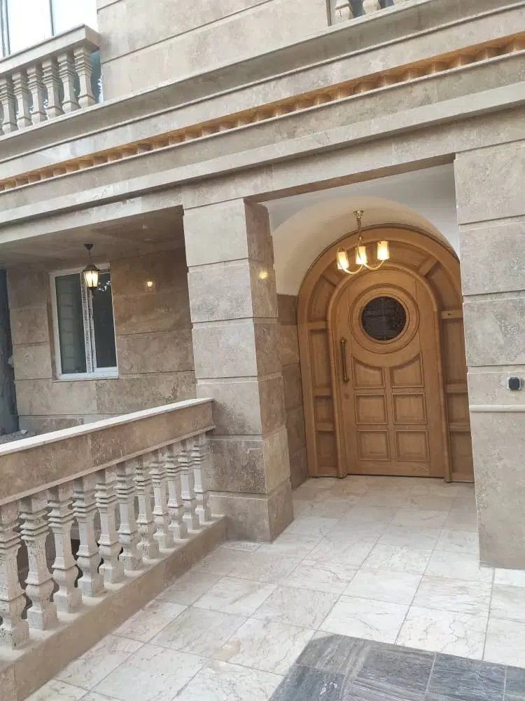 135متر سه خواب فول امکانات