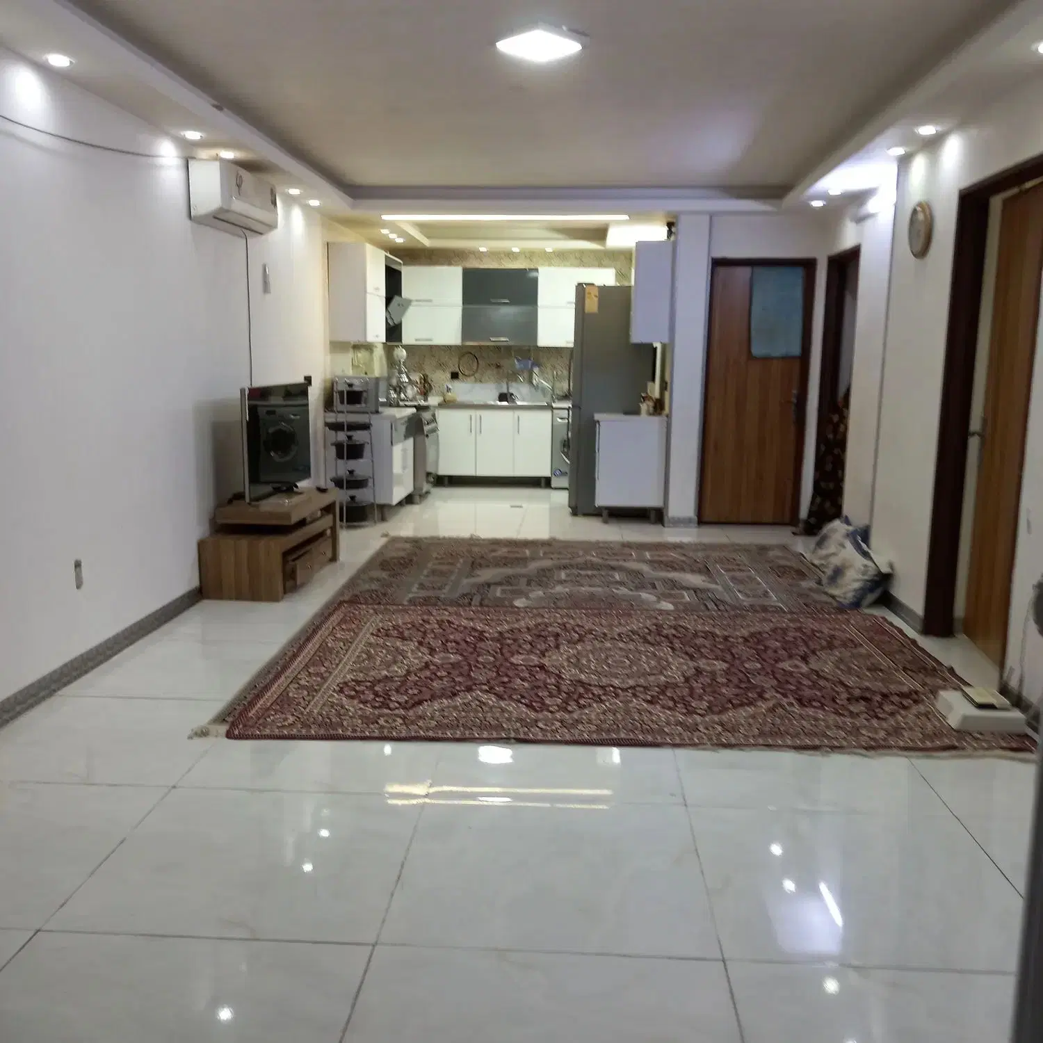 اپارتمان ۹۰ متری بسیار شیک