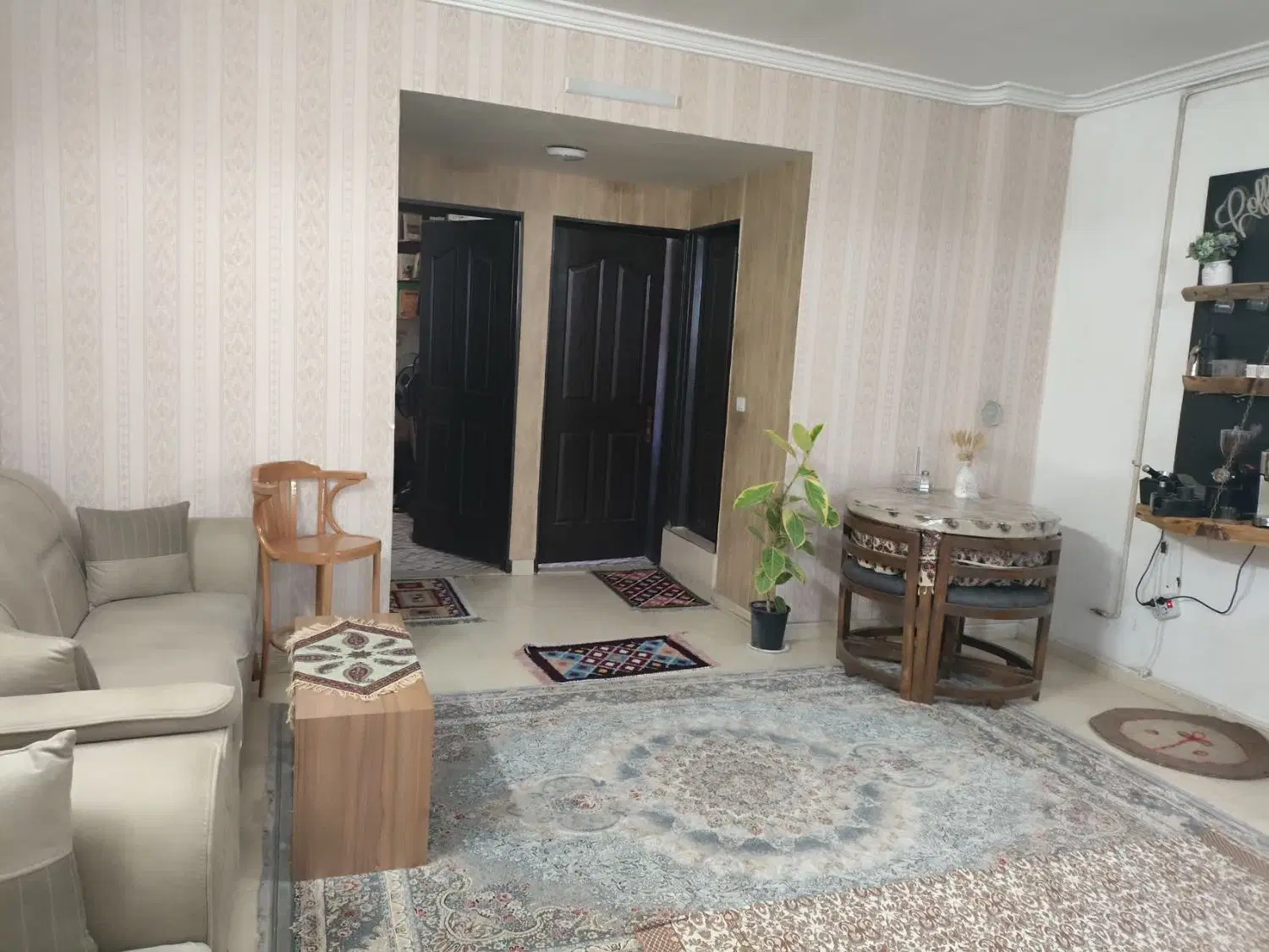 آپارتمان خوش نقشه و شیک