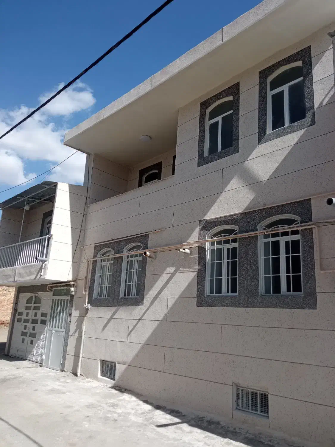 خانه ۱۳۰ متری در شهید محمودی، اماده تحویل