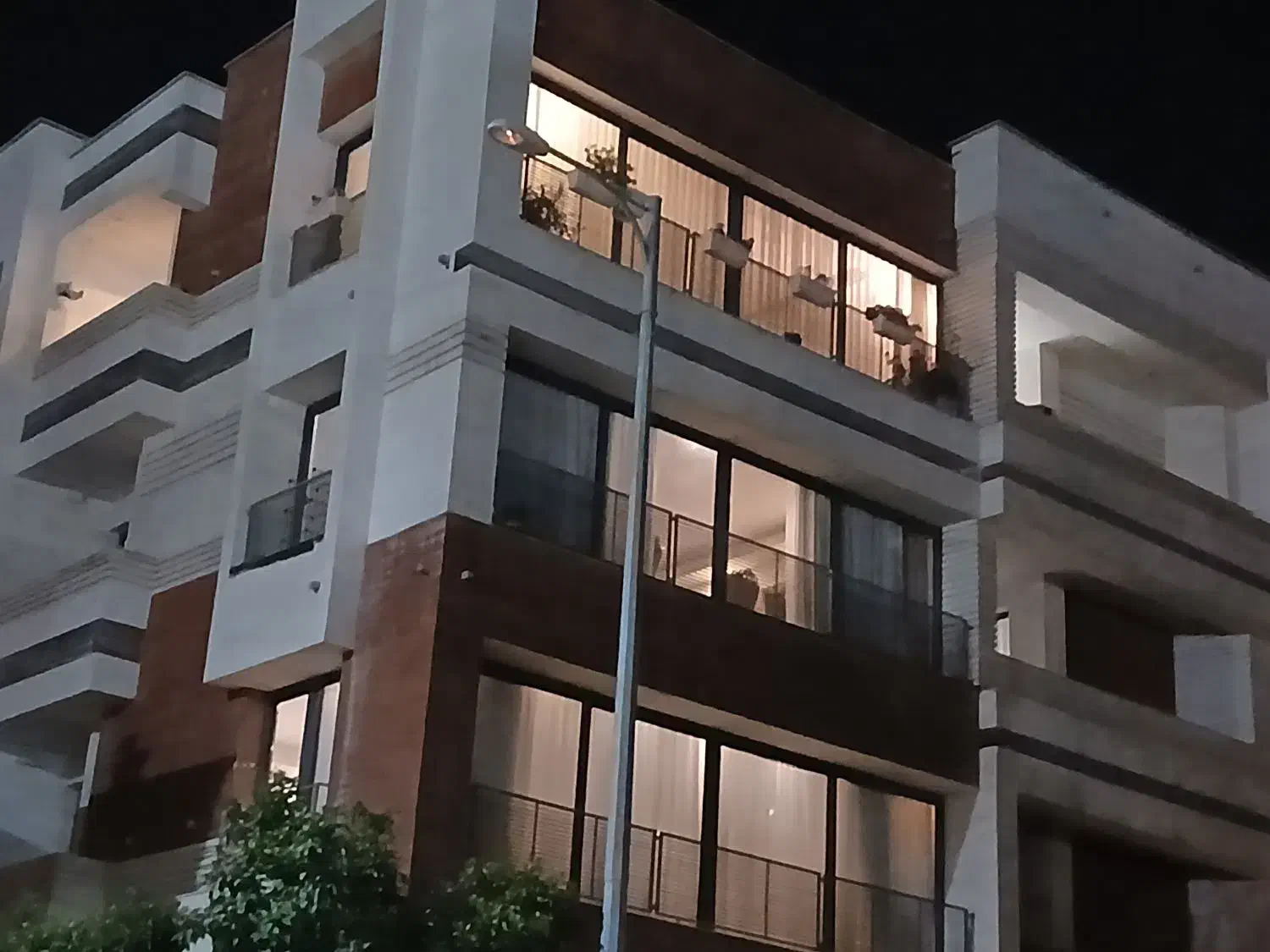 نیازمند هم خانه،هم خونه