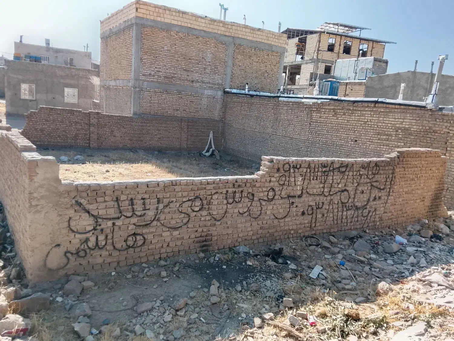 زمین مسکونی