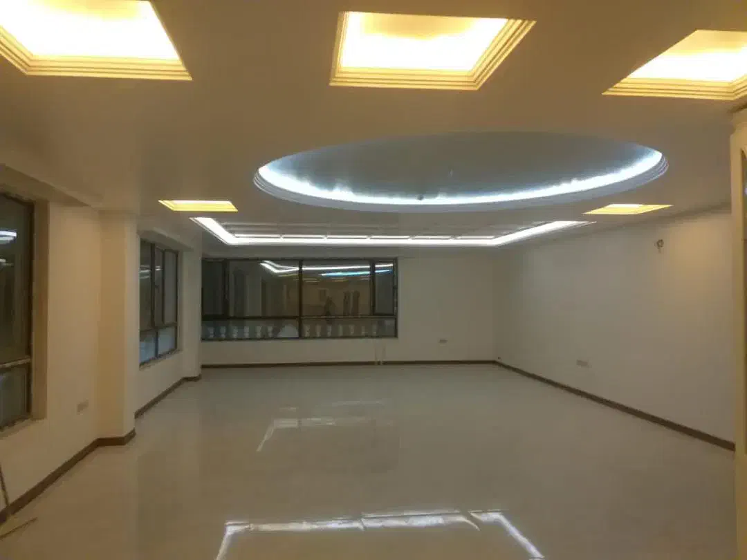 آپارتمان ۱۱۰متری خ ملک