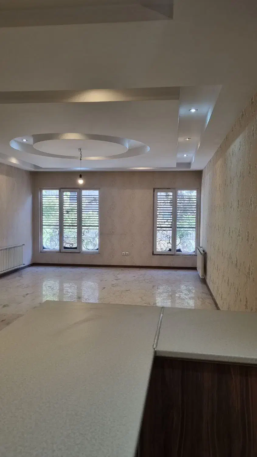 واحد مسکونی واقع در اسدآبادی