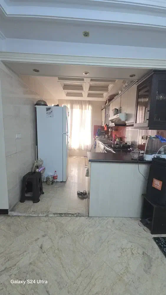 90 متر دو خواب تهرانپارس غربی با پارکینگ و انباری