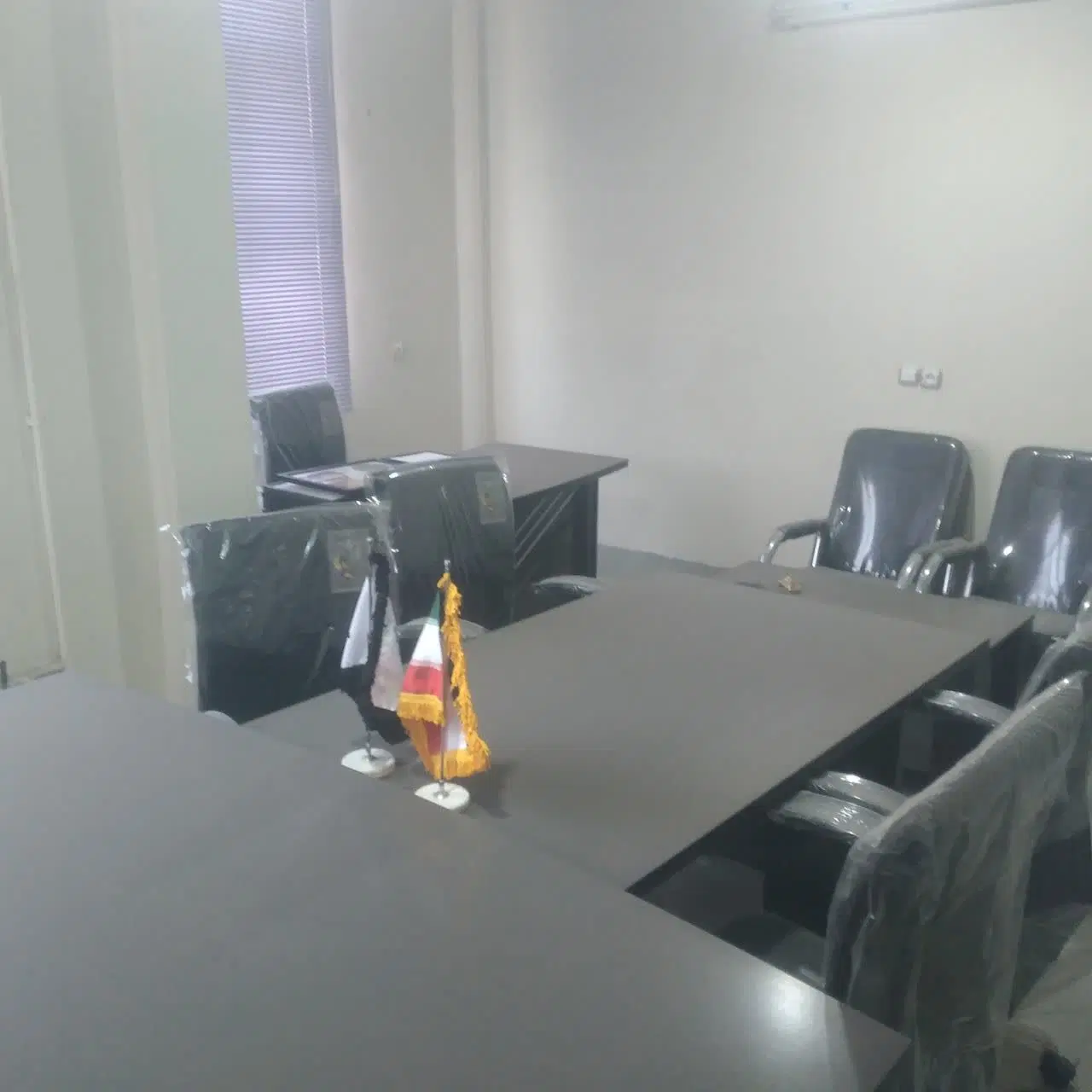 اجاره دفتر کار تجاری شیک