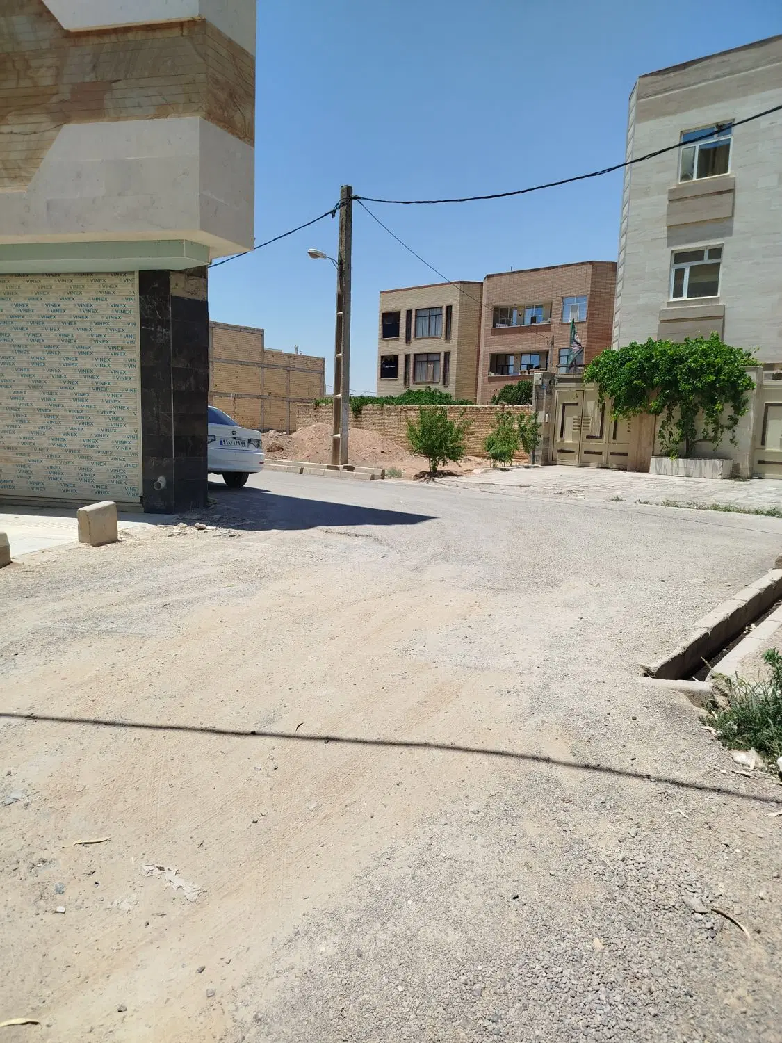 زمین با سه طبقه پروانه کوی کارمندان شاهین شهر