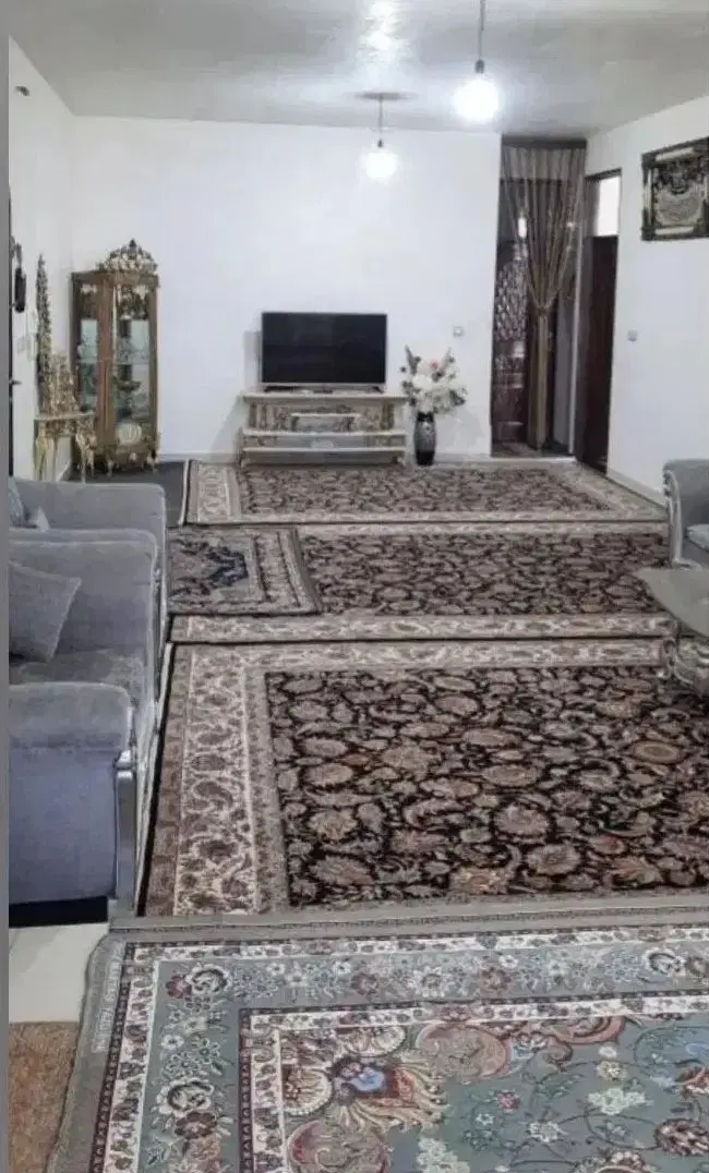 واحد 100 متری نوساز و نورگیر