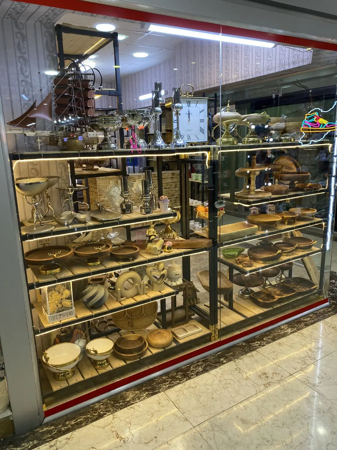 واگذاری مغازه دکوری