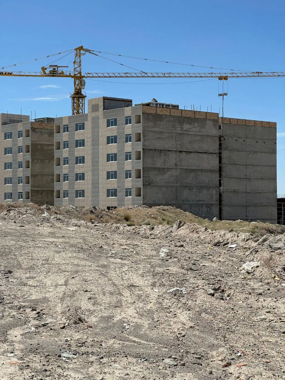 آپارتمان سهند بتن کاوش تحویل یک ساله