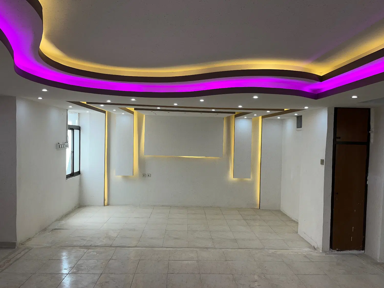 دفتر کار بزرگ