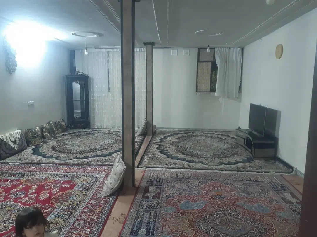 فروش خانه ۹۵متری داخل شهر