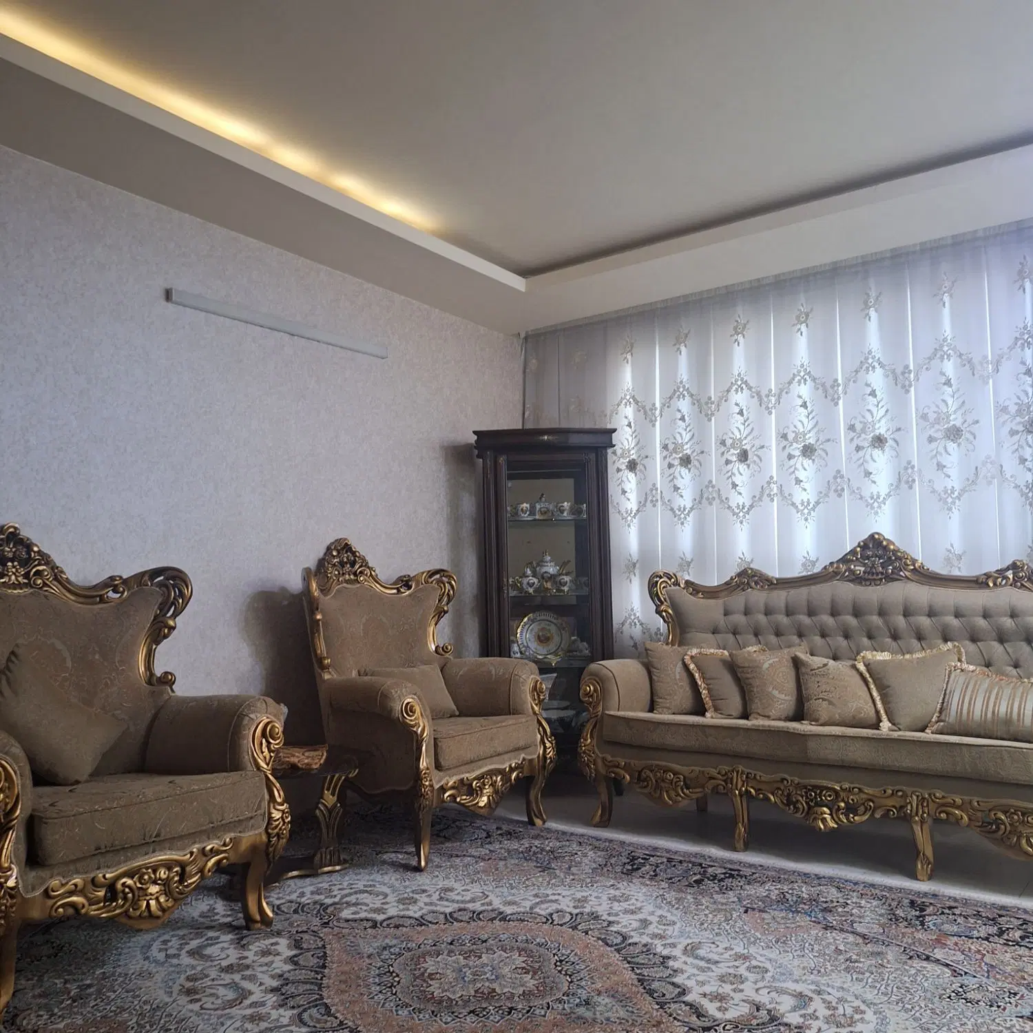 اپارتمان ۹۰ متری