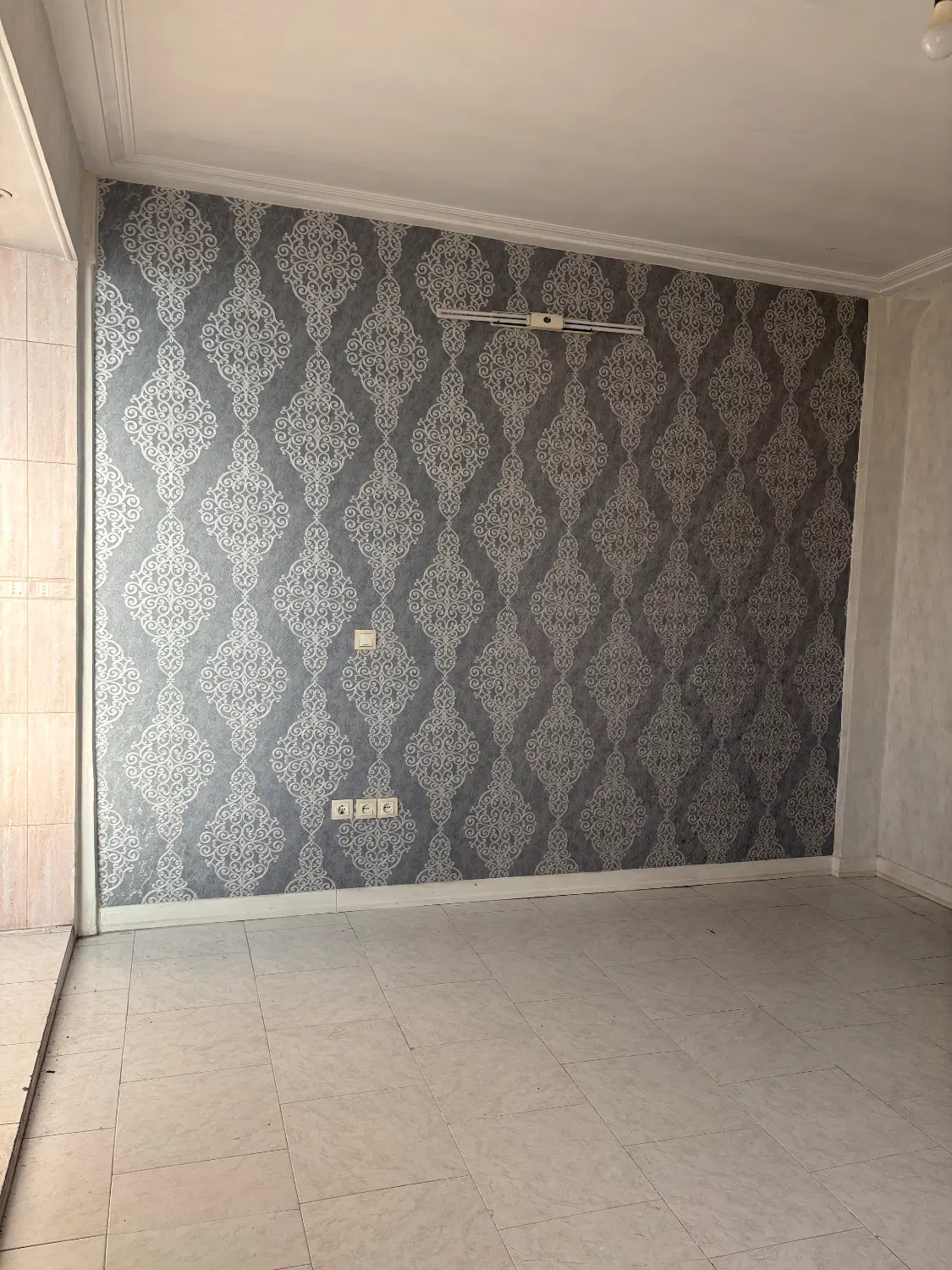 اپارتمان ۴۰ متری با پارکینگ محدوده بیسیم