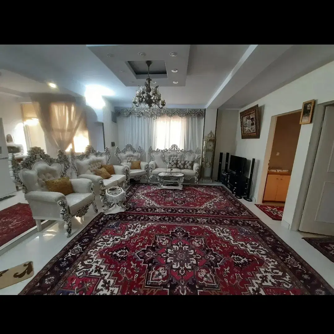 معاوضه واحد در کرج با ملک مسکونی در تبریز