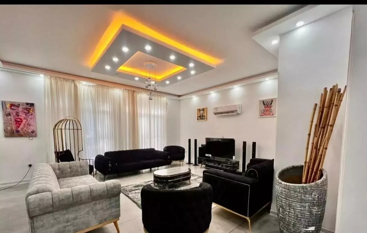 اجاره آپارتمان مبله شیک و تمیز مرکز شهر ۲۴ ساعته
