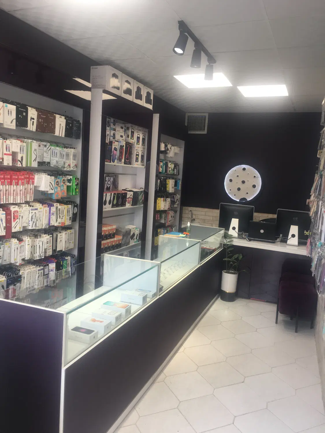 واگذاری مغازه موبایل فروشی موقعیت خوب