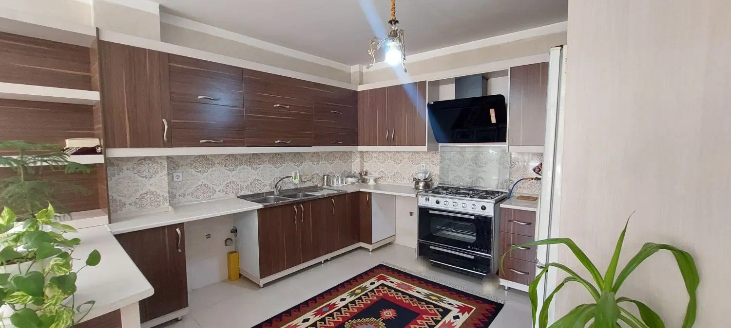 سوئیت آپارتمان مهدی ۵